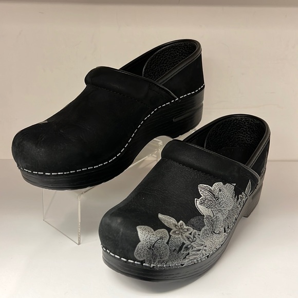 Dansko Shoes - Dansko Clogs